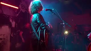 Kyle Falconer - Married with Children (Oasis cover live at PJ Molloys)