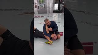S-Mount double armbar fundamentals from mount! Find more on Jujiclub advanced basics #bjj #ufc