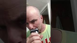 Electric Shaver Vs Razor | Braun Series 9 Vs Gillette Labs Heated Razor #shaving #gillette