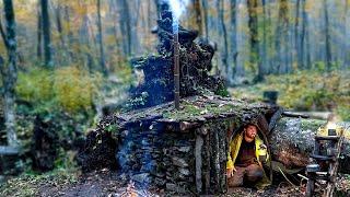 Bushcraft Shelter UNDER FALLEN TREE ROOT. Caught in the Storm. Solo Survival Camping