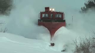 Trains Plowing Through Deep Snow!! Huge snow drifts vs trains