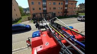 Feuerwehr Trostberg Gerätewart Rosenbauer DLK 23/12 aufstellen