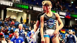 U15 I. Jaksik (SVK) vs G. Rogers (USA). Freestyle 44kg youth wrestling.