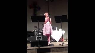 Caroline Grace Sings