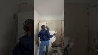Bathroom makeover PART 1!  Part two comes out TOMORROW, so stay tuned! #bathroomrenovation