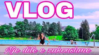 Nje dite e zakonshme/VLOG