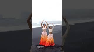 Mom daughter medley 2024, which one is your fav? #niviandishanvi #momdaughter