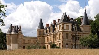 Exploring an Abandoned Fairy Tale Chateau while Avoiding Alarms