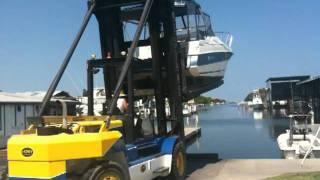 1992 Larson Cabrio 300 Launch - Maximo Marina  - First Time Since Restore June 2010