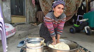 Ücra Bir Köyde Yaşam ~ Odun Ateşinde Gözleme Pişirmek Ve Halı Yıkamak