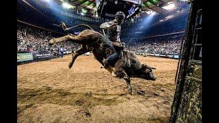 Riding the Beast For 8 Seconds: PBR Unleash The Beast Returns to Rosemont