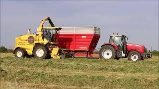 New Holland FX 48 picking up silage