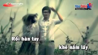 Bay Giua Ngan Ha Karaoke - Nam Cuong