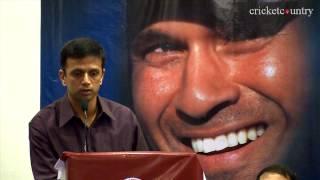 Rahul Dravid Mimics Sachin Tendulkar - Mai daalega