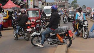 Talk To The Camera - Five'Five Junction - Waterloo - Sierra Leone