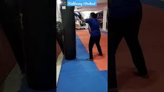 Kickboxing Workout 2 #kickbxong #kickboxingtraining #kickboxingworkout #fitness 9557071228