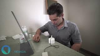 How to insert a scleral contact lens with a scleral lens stand