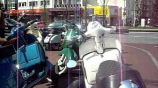 Anrollern HH 5.04.09- Spielbudenplatz  Vespa Lambretta Hamburg Kiez Blechroller Scooter