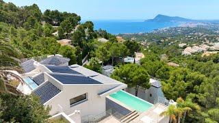 Escape to Villa Esmeralda: A Spectacular Altea Hills Gem with Mesmerizing Sea Views! 