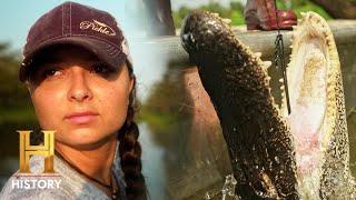 Troy & Pickles vs. GIANT Sinkhole of Gators | Swamp People (Season 13)