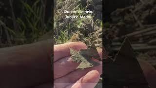 MEDAL #metaldetecting #detectingwearuk #treasurehunting #uk #viralshort #trending  #medal #cross