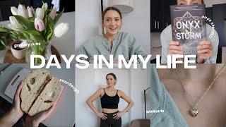 DAYS IN MY LIFE | Sourdough recipe, Onyx Storm first impressions, new coffee shop, real days at home