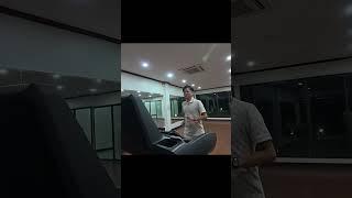 라오스 생활. 어느 헬스클럽에서 몸 만드는 와니!! 건강해 지면 꼭 여러분 영상으로 뵈러 갈깨요. #질풍가도 #헬스클럽 #shorts