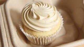 Dulce Vegan's Lemon Cupcake Review