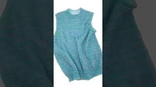 Der Pullunder ist aus handgefärbte Wolle"Impero Mohair". Super light and super warm- only 75 gr.