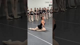 AMAZING ACTING  #ballet #dance #snowhite #ballerina