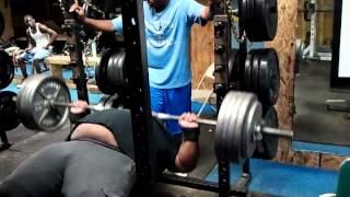 Robert Wilkerson 480x10 reps Raw Bench Press