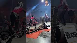 Hugo Dufrese dans la zone Buesa #moto #motorsport #trial #bike #motorcycle #xtrial #trialindoor