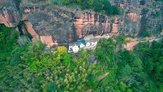 A House Built on A Cliff Was Found in The Deep Mountains of Guangdong? How It Was Built?