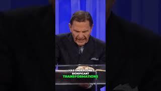 With a Net Worth of $300 Million Kenneth Copeland is the Richest Pastor in the World