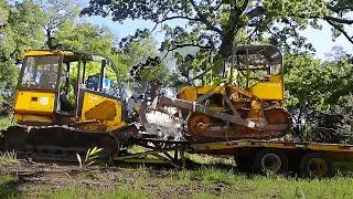 UNBELIEVABLE ATTEMPT AT LOADING BROKE DOWN FARM DOZER!