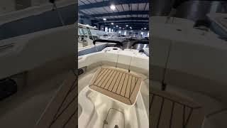 Boston Whaler 320 Vantage #bostonwhaler #boats #yachts #marinemax #clearwater #stpetersburg #tampa
