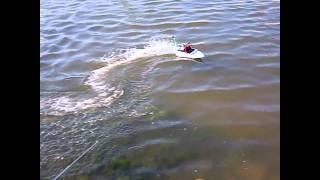 Tear Into Jet Boat rough sea.mp4