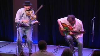 Willie and Lobo - El Faro The Lighthouse (Bing Lounge)