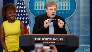 'Joe-B-Wan Kenobi': Mark Hamill crashes White House press briefing