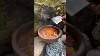 Kiremitte El Yapımı Sucuklu Yumurta / eggs with sausage on earthen tile