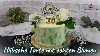 Hübsche Torte mit echten Blumen in Mintfarben / Einfach selber machen :)