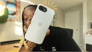 iPhone 16e – Who Is This REALLY Meant For? + Unboxing