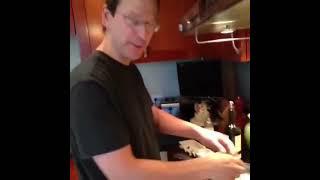 Phil Laak Frying Eggs | Vine