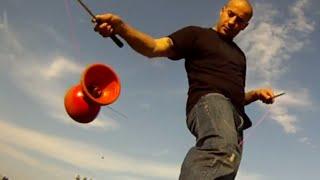 Amazing Diabolo Performance! Cool Skills