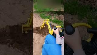 самый маленький экскаватор!!!