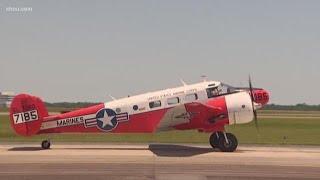 Spectacular Houston flyover features vintage warbirds