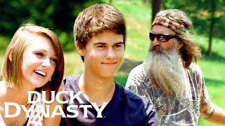 Phil Chaperones a Romantic Fishing Date (Season 2) | Duck Dynasty