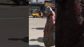  தொப்பி அம்மா நடந்து செல்லும் காட்சி திருவண்ணாமலை  | టోపీ అమ్మ నడుస్తున్న దృశ్యం | Thoppi Amma