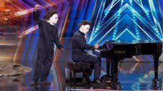 Michael Myers plays piano, stuns audience on America's Got Talent