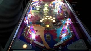 Dolly Parton Bally pinball machine